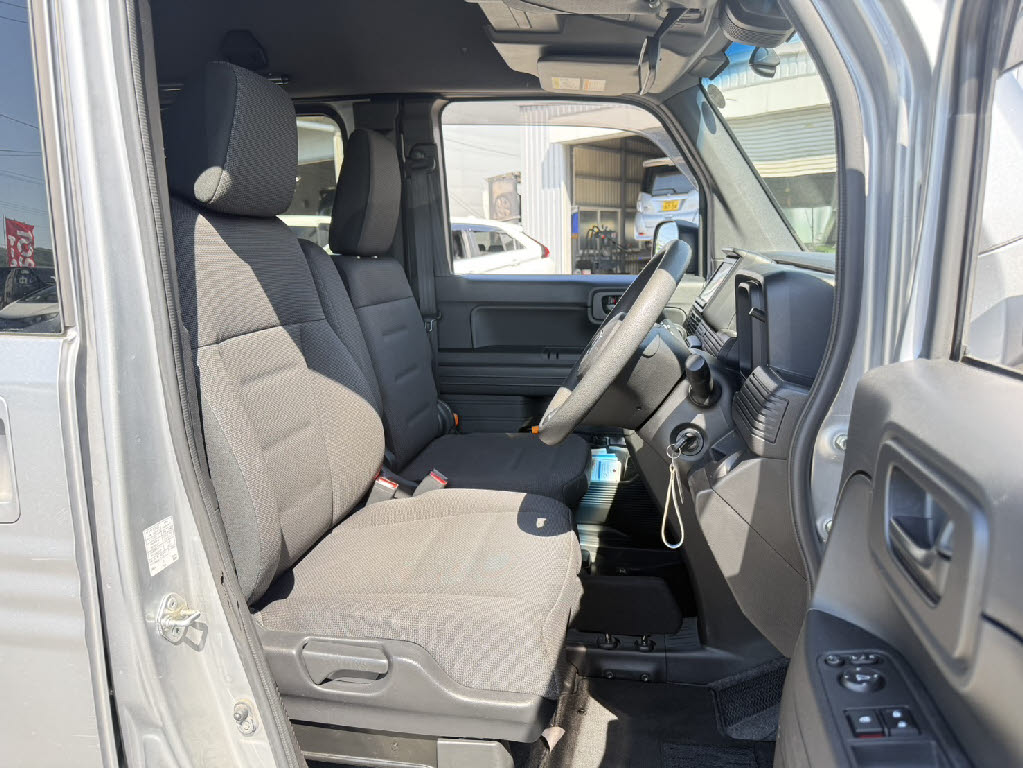 ホンダ Ｎ－ＶＡＮ Lﾎﾝﾀﾞｾﾝｼﾝｸﾞ 4WD