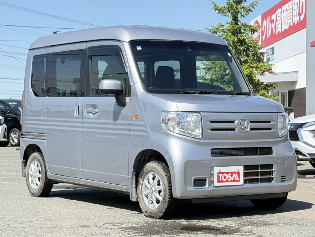 ホンダ Ｎ－ＶＡＮ Lﾎﾝﾀﾞｾﾝｼﾝｸﾞ 4WD