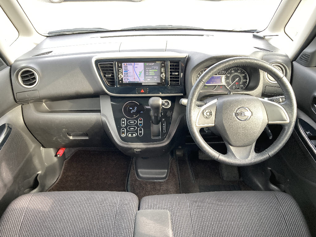 ニッサン デイズルークス 4WD ﾊｲｳｪｲｽﾀｰX