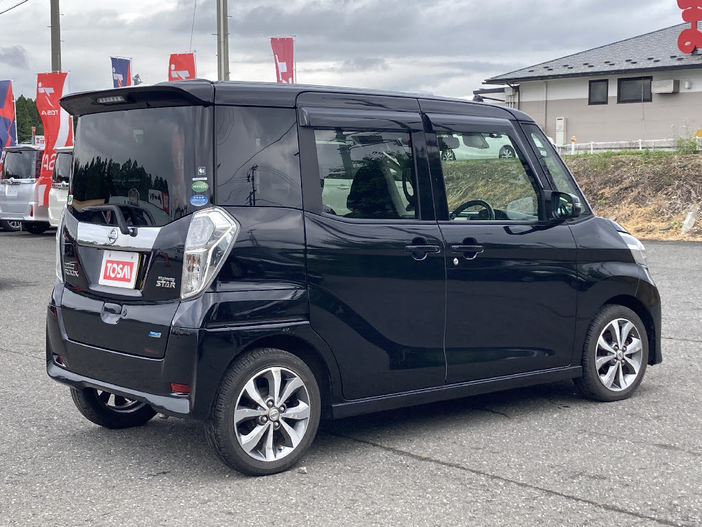 ニッサン デイズルークス 4WD ﾊｲｳｪｲｽﾀｰX Vｾﾚ