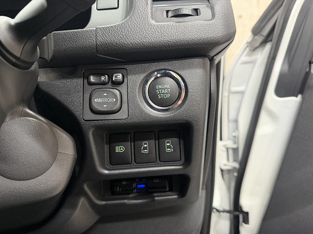 トヨタ ハイエースＶ スーパーＧＬダークプライム２