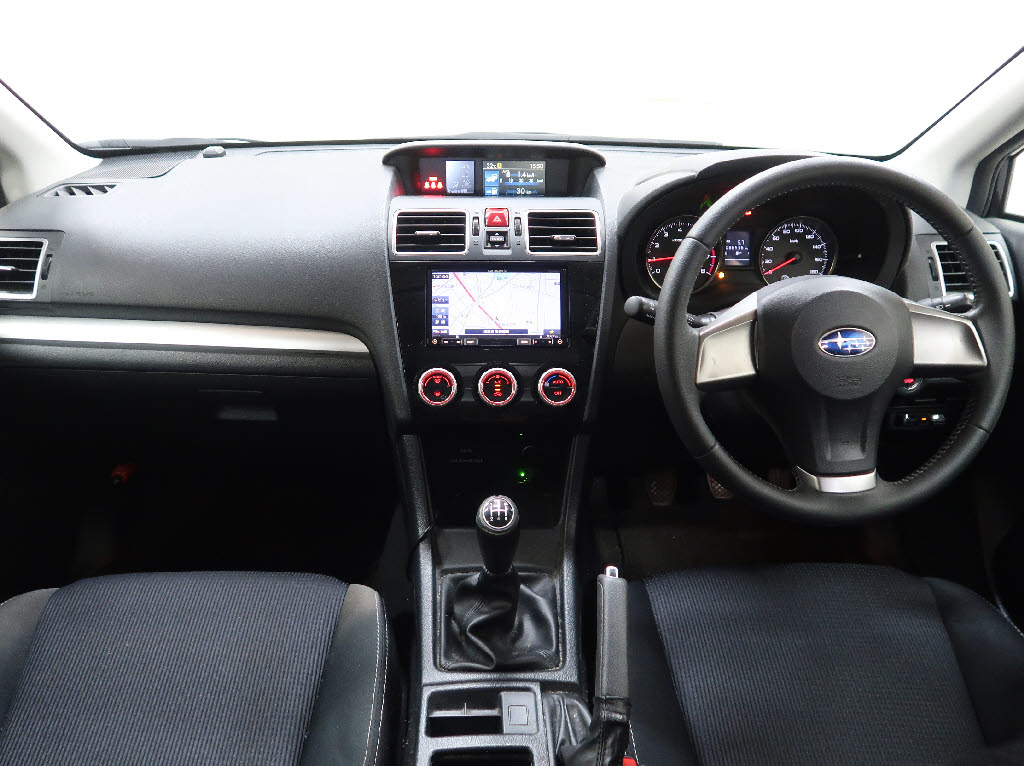 スバル インプレッサスポーツ 1.6I-L 4WD