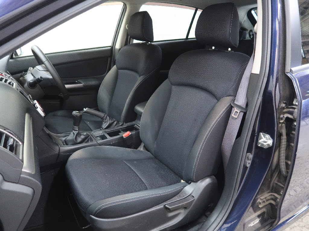 スバル インプレッサスポーツ 1.6I-L 4WD