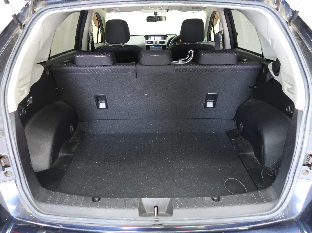 スバル インプレッサスポーツ 1.6I-L 4WD