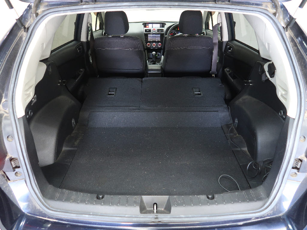 スバル インプレッサスポーツ 1.6I-L 4WD