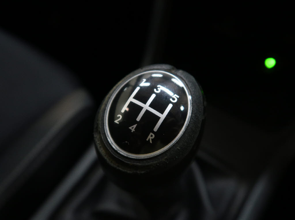 スバル インプレッサスポーツ 1.6I-L 4WD
