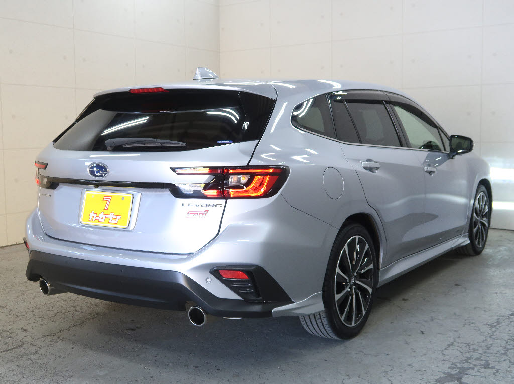 スバル レヴォーグ STIスポーツR EX 4WD