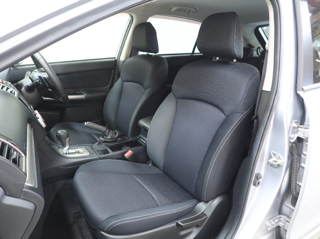スバル インプレッサスポーツ 2.0I ｱｲｻｲﾄ 4WD