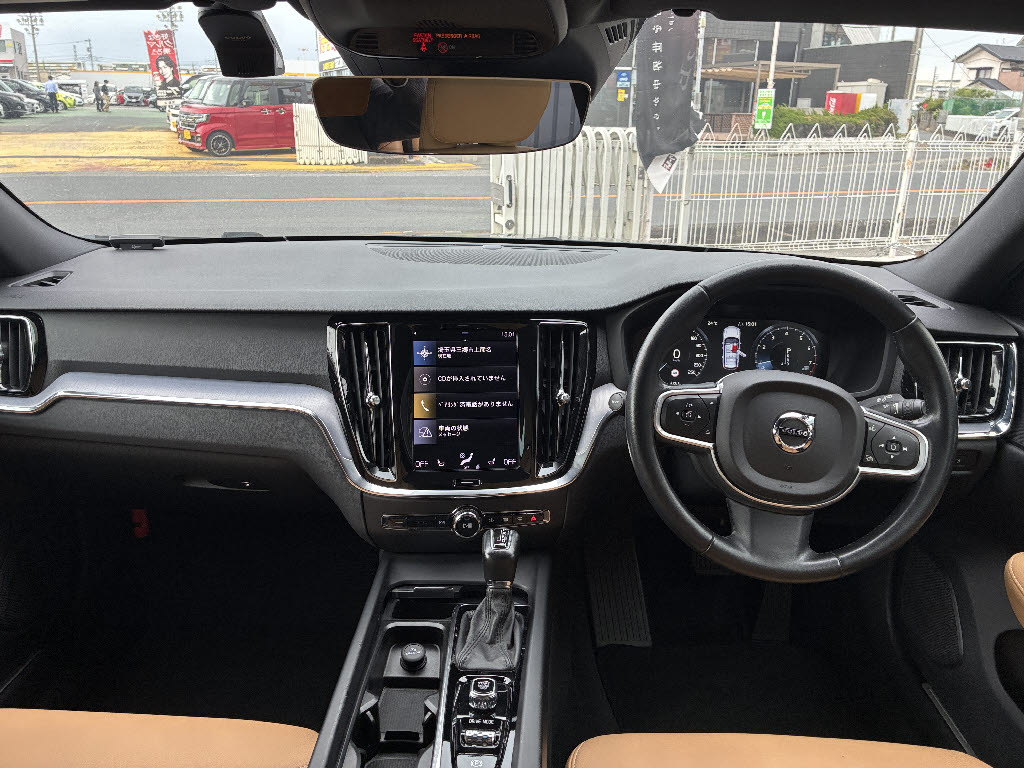 ボルボ ボルボ Ｖ６０ T5　モメンタム