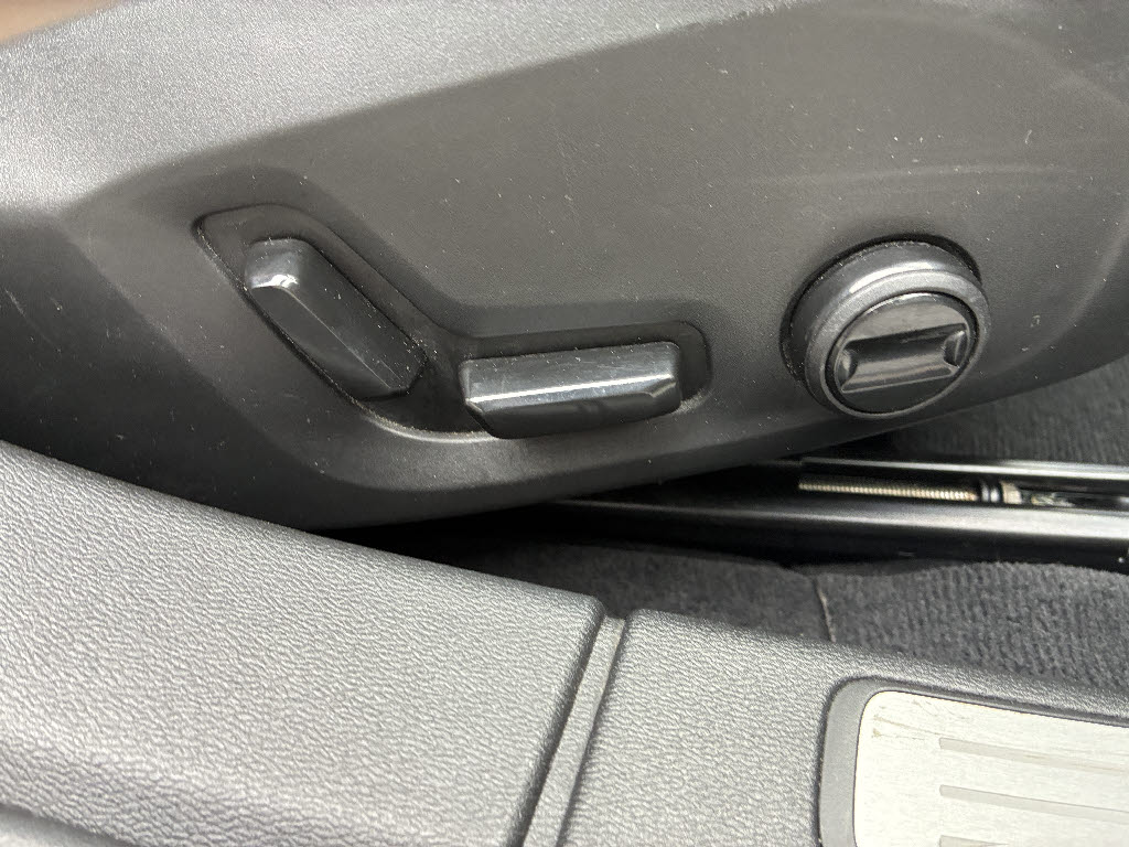 ボルボ ボルボ Ｖ６０ T5　モメンタム
