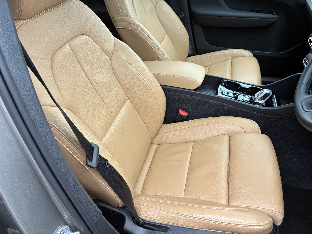 ボルボ ボルボ ＸＣ４０ ﾘﾁｬｰｼﾞﾌﾟﾗｸﾞｲﾝHV T5ｲﾝｽｸﾘﾌﾟｼｮﾝ