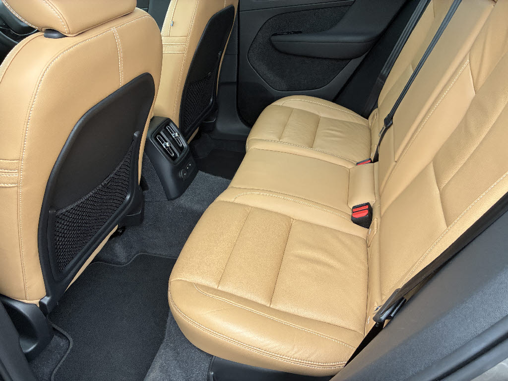 ボルボ ボルボ ＸＣ４０ ﾘﾁｬｰｼﾞﾌﾟﾗｸﾞｲﾝHV T5ｲﾝｽｸﾘﾌﾟｼｮﾝ