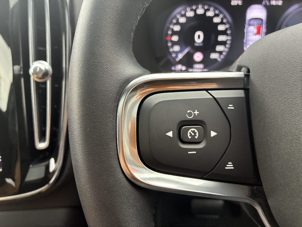 ボルボ ボルボ ＸＣ４０ ﾘﾁｬｰｼﾞﾌﾟﾗｸﾞｲﾝHV T5ｲﾝｽｸﾘﾌﾟｼｮﾝ