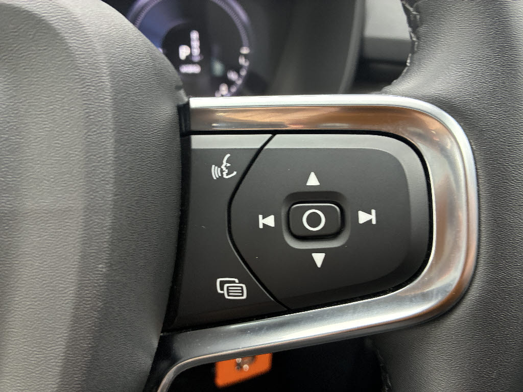 ボルボ ボルボ ＸＣ４０ ﾘﾁｬｰｼﾞﾌﾟﾗｸﾞｲﾝHV T5ｲﾝｽｸﾘﾌﾟｼｮﾝ