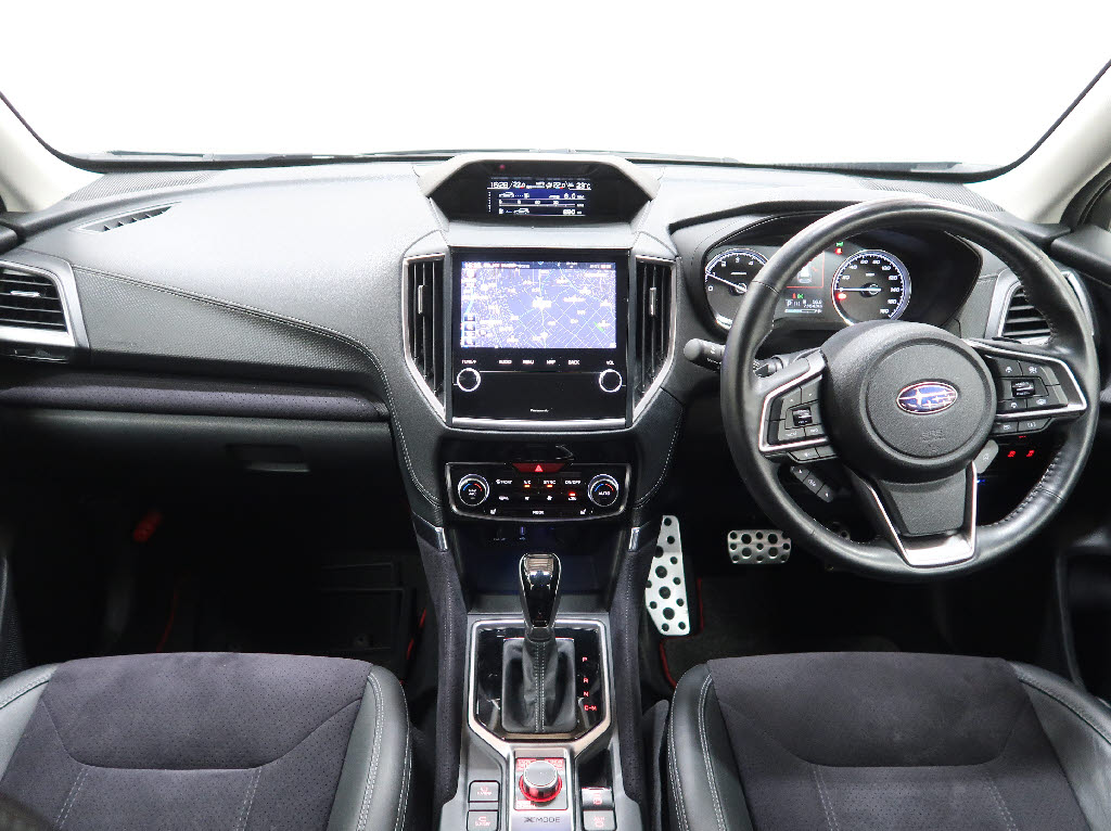 スバル フォレスター スポーツ 4WD