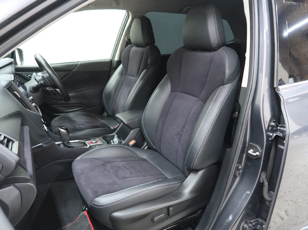 スバル フォレスター スポーツ 4WD
