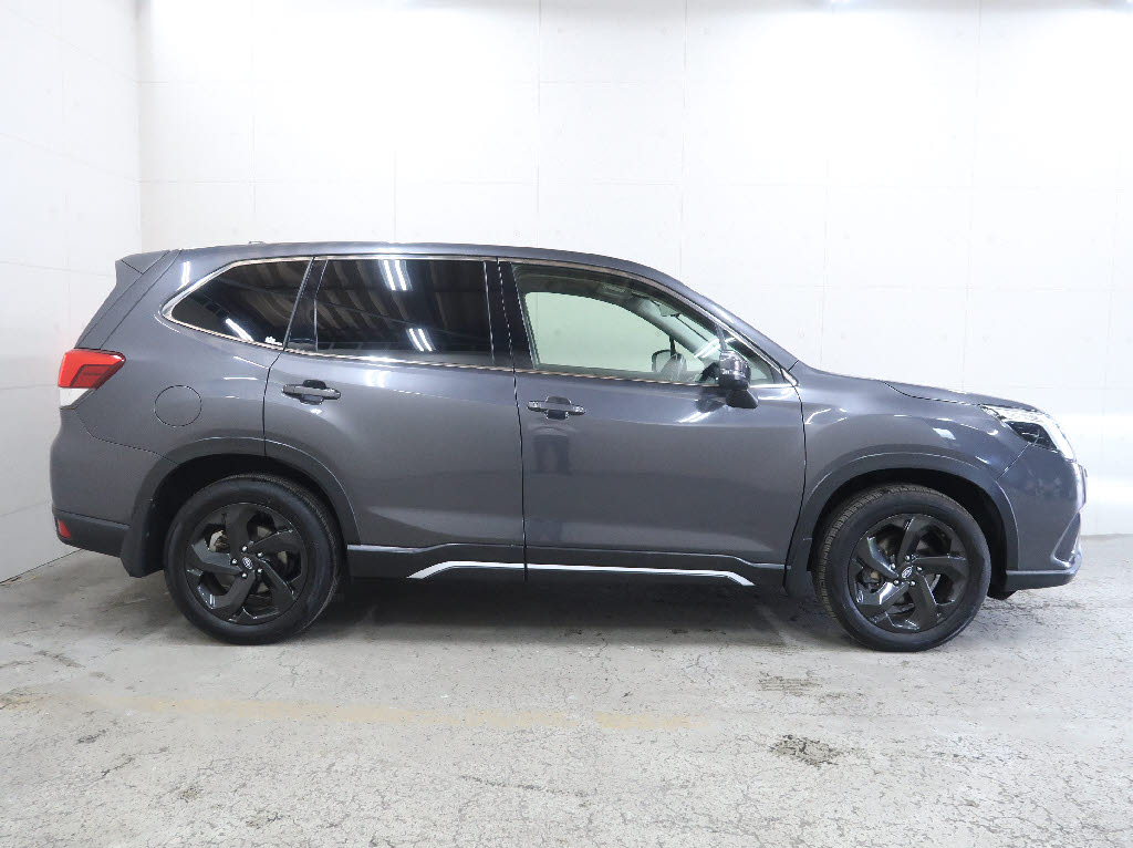 スバル フォレスター スポーツ 4WD