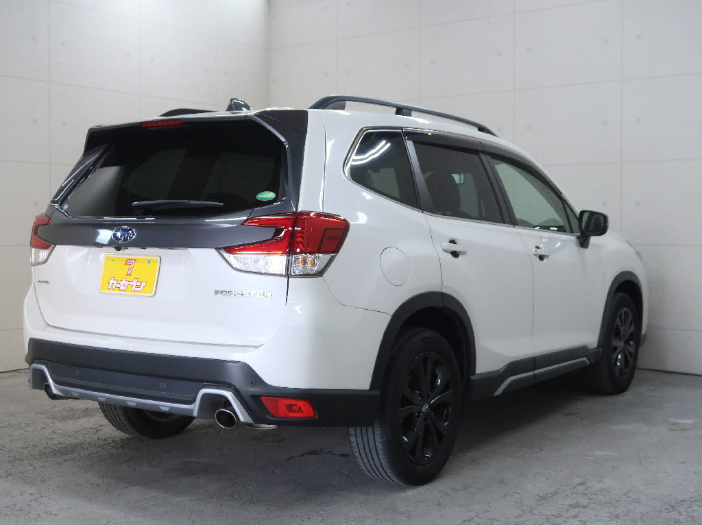 スバル フォレスター スポーツ 4WD