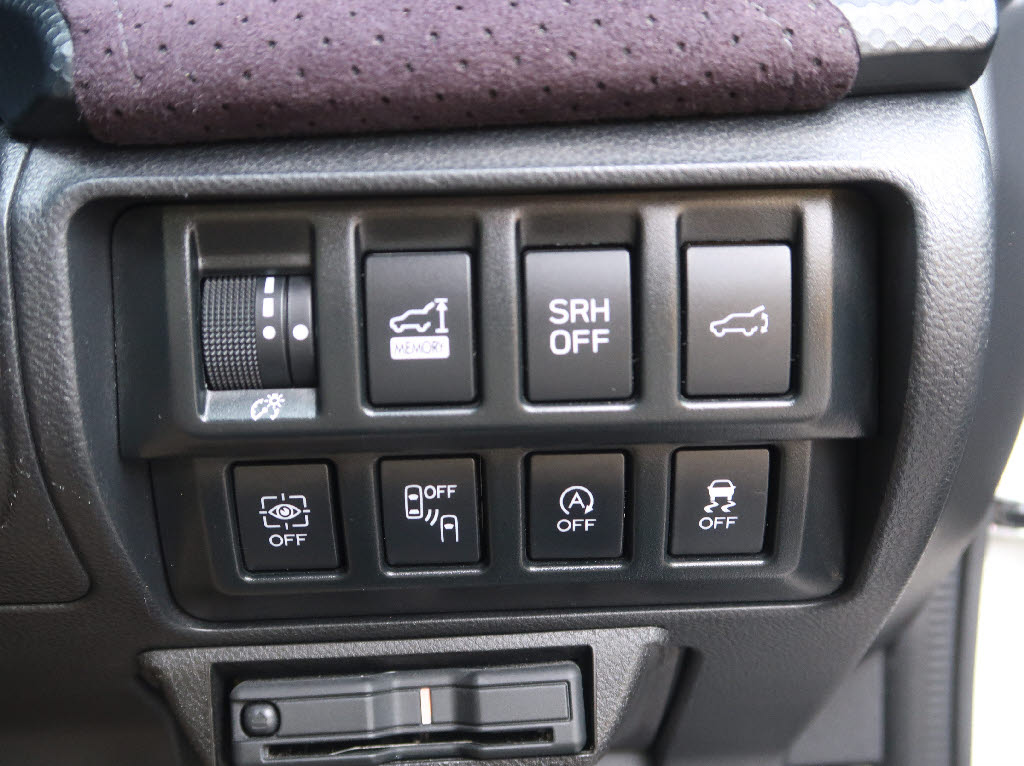 スバル フォレスター スポーツ 4WD