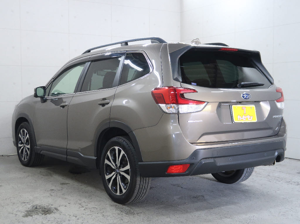 スバル フォレスター プレミアム 4WD