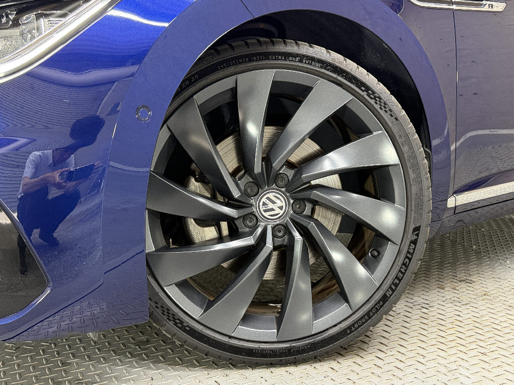 フォルクスワーゲン ＶＷアルテオン 4ﾓｰｼｮﾝRﾗｲﾝ