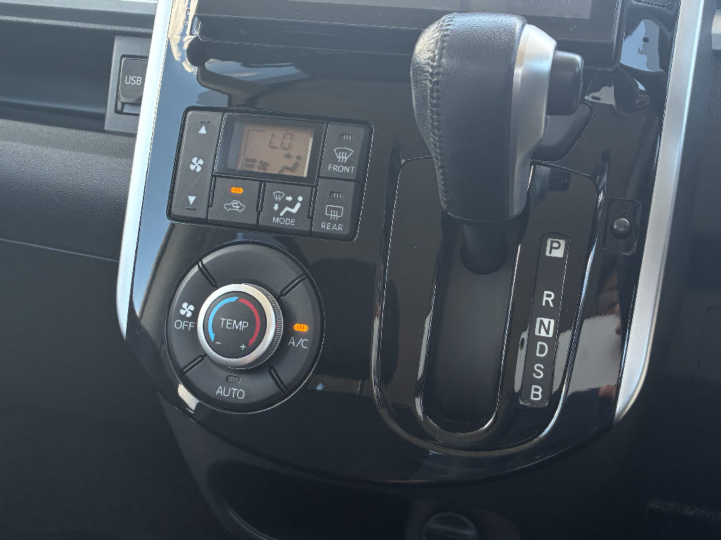 ダイハツ タント ｶｽﾀﾑRS SA 4WD