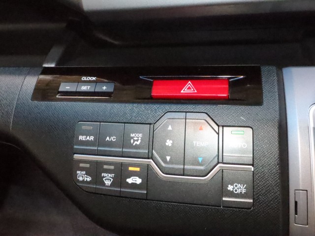 ホンダ ステップワゴン Zｸｰﾙｽﾋﾟﾘｯﾄｲﾝﾀｰﾅﾋﾞｾﾚｸｼｮﾝ