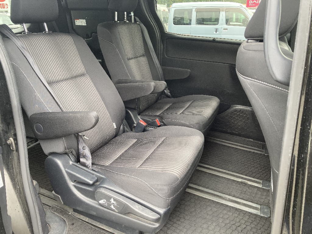 トヨタ ヴォクシー ZS 4WD