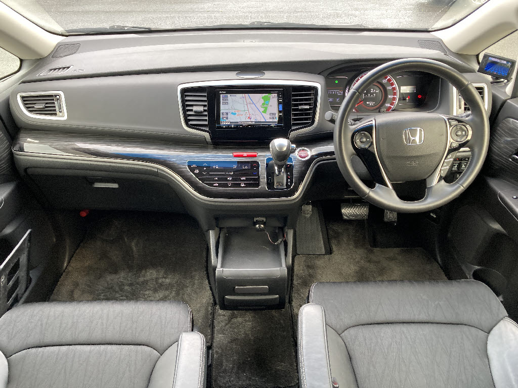 ホンダ オデッセイ 2.4ｱﾌﾞｿﾙｰﾄ X ﾎﾝﾀﾞｾﾝｼﾝｸﾞ 4WD