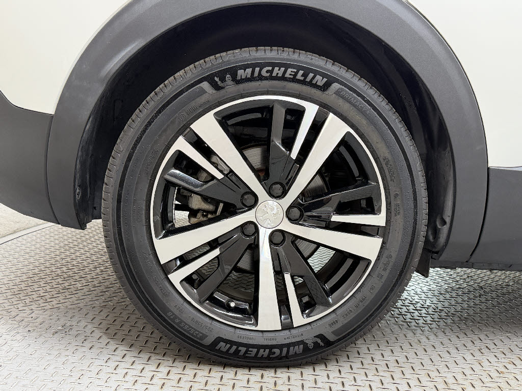 プジョー プジョー３００８ GT ﾊｲﾌﾞﾘｯﾄﾞ4