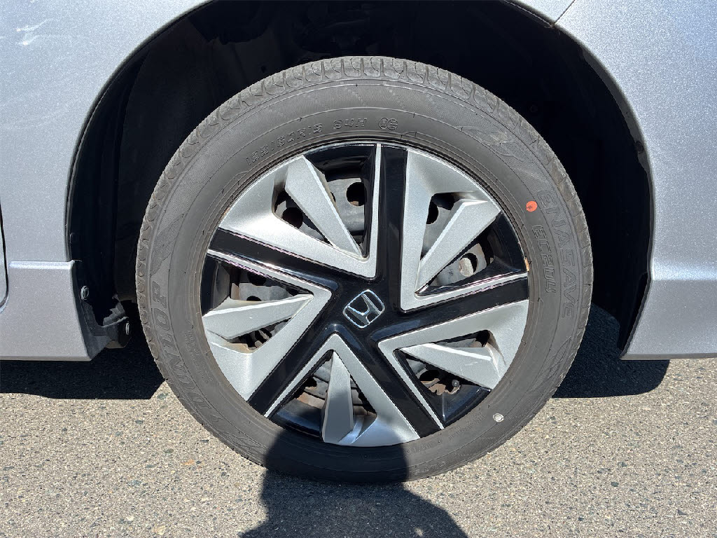 ホンダ シャトル HVﾎﾝﾀﾞｾﾝｼﾝｸﾞ 4WD