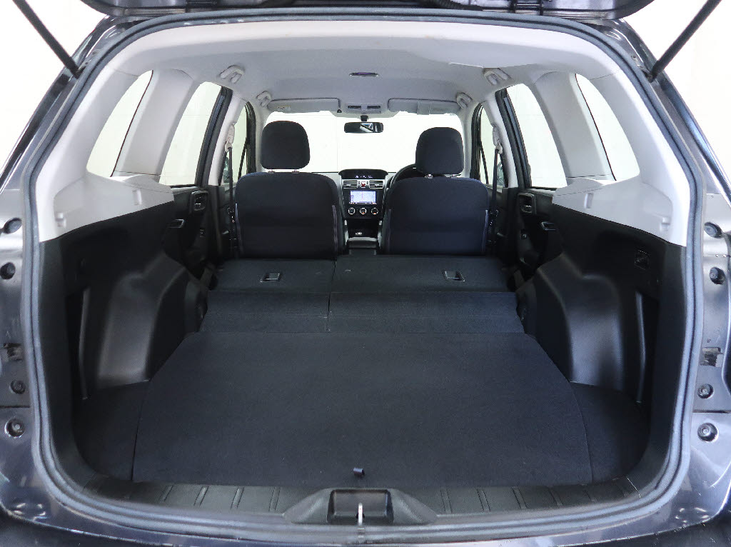 スバル フォレスター 2.0i 4WD