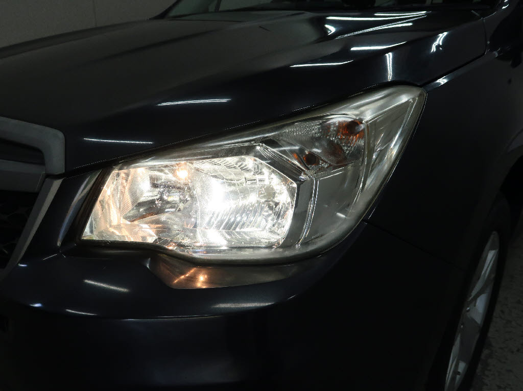 スバル フォレスター 2.0i 4WD
