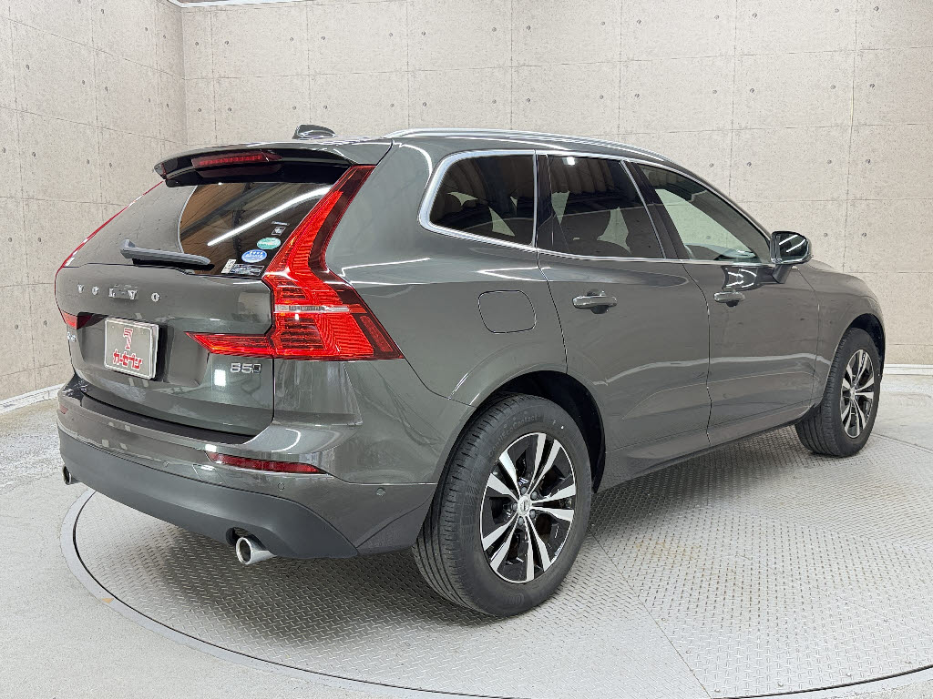 ボルボ ボルボ ＸＣ６０ B5 AWDﾓｰﾒﾝﾀﾑ 4WD