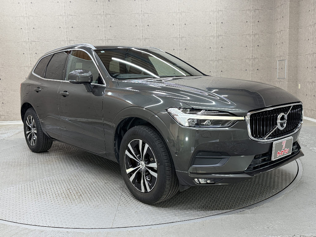 ボルボ ボルボ ＸＣ６０ B5 AWDﾓｰﾒﾝﾀﾑ 4WD