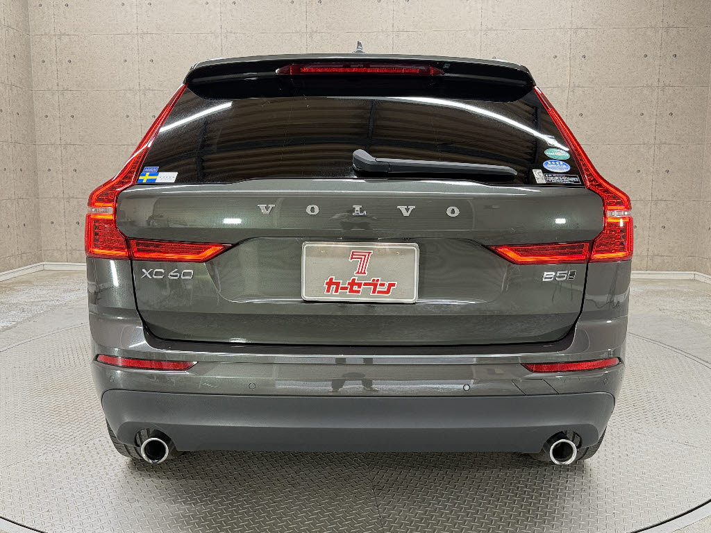 ボルボ ボルボ ＸＣ６０ B5 AWDﾓｰﾒﾝﾀﾑ 4WD