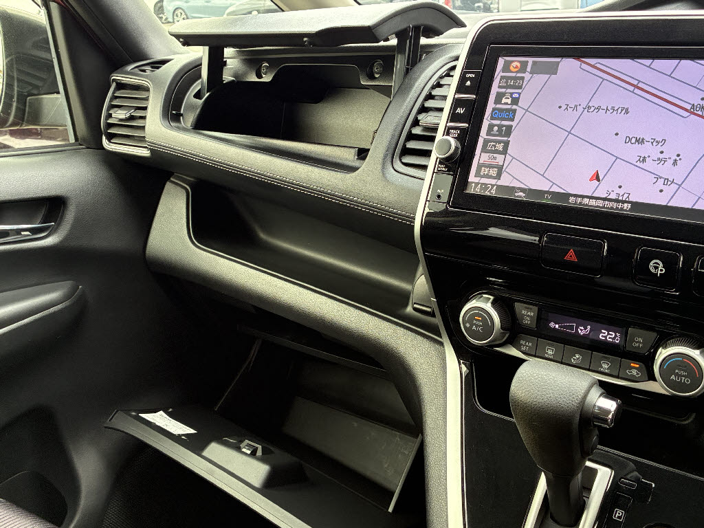 ニッサン セレナＨＶ ﾊｲｳｪｲｽﾀｰＶｾﾚｸｼｮﾝ 4WD