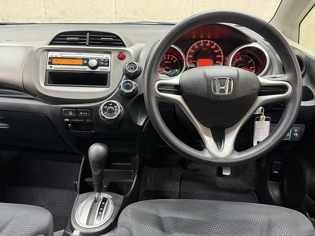 ホンダ フィット 13G