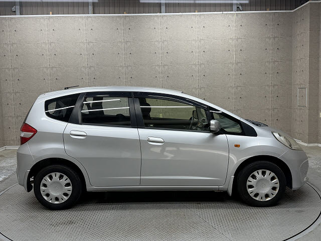 ホンダ フィット 13G