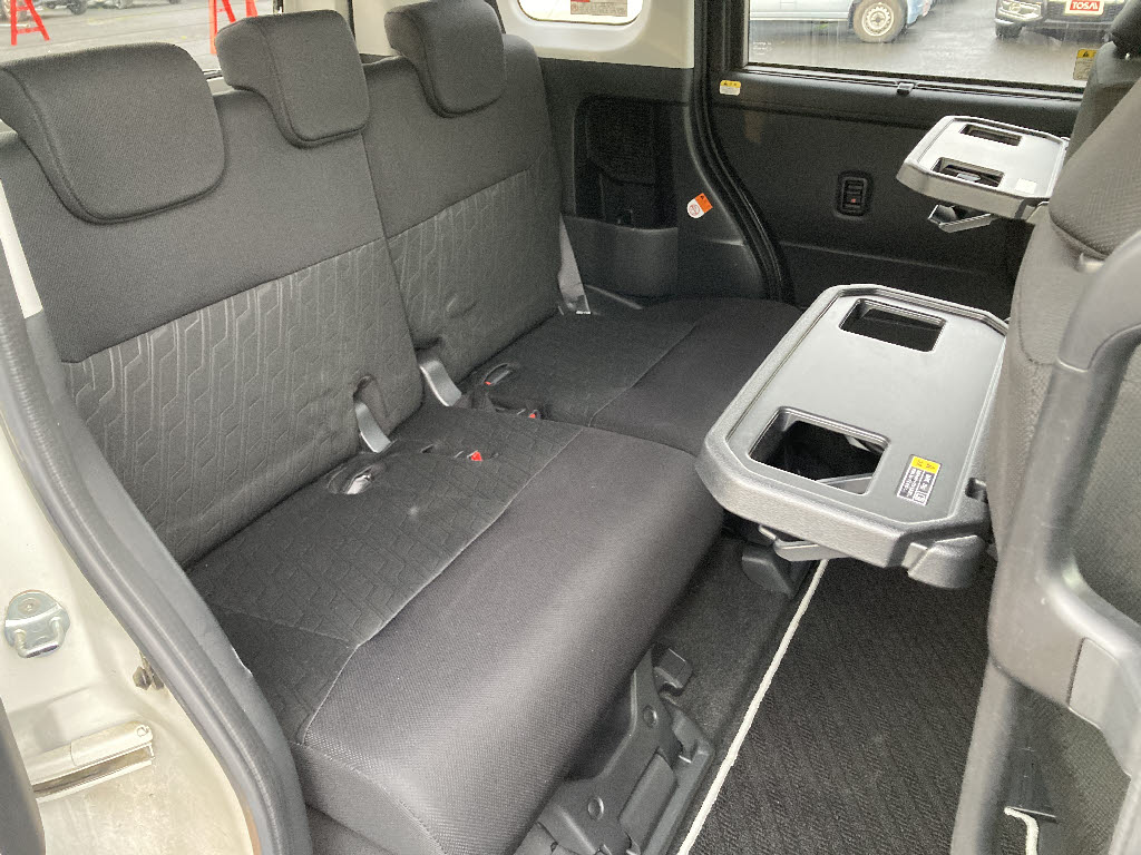 トヨタ ルーミー G ｺｰｼﾞｰｴﾃﾞｨｼｮﾝ 4WD