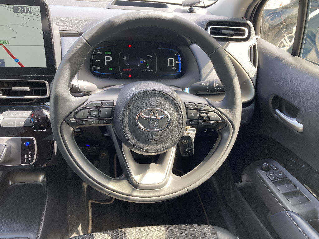 トヨタ アクア Z 4WD