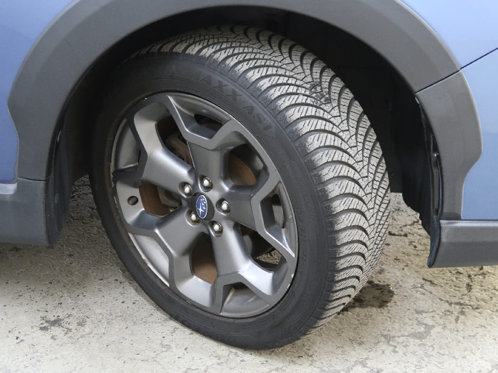 スバル ｴｸｼｰｶﾞ ｸﾛｽｵｰﾊﾞｰ7 Xブレイク　4WD
