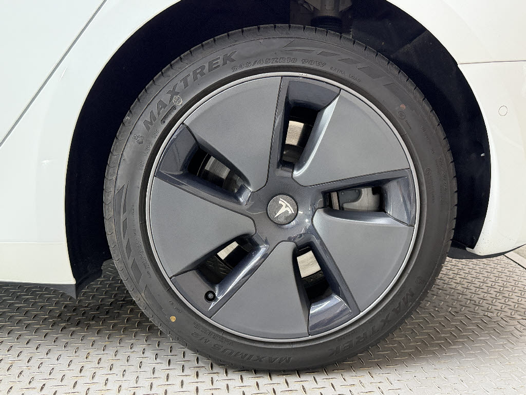 その他輸入車 テスラ モデル３ STDレンジプラス