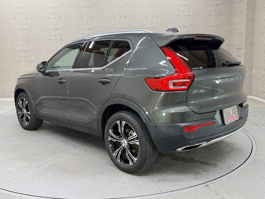 ボルボ ボルボ ＸＣ４０ T4 AWD ｲﾝｽｸﾘﾌﾟｼｮﾝ