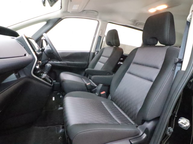 ニッサン セレナＨＶ ハイウェイスターＶ　Ａ車