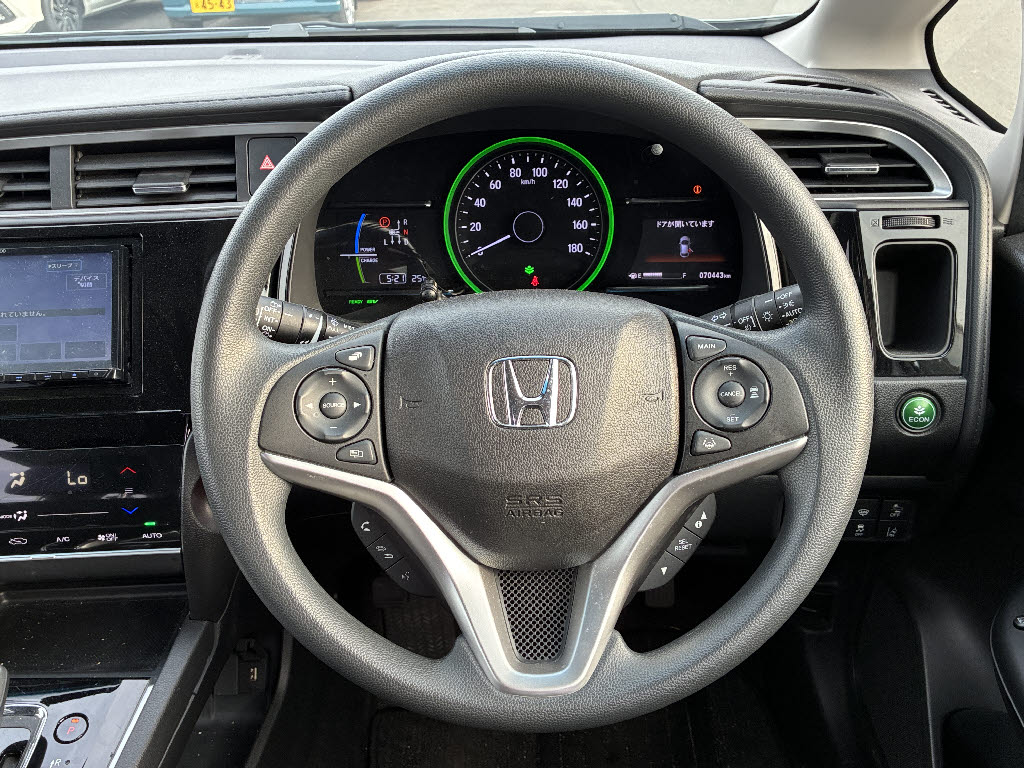 ホンダ シャトル ﾎﾝﾀﾞｾﾝｼﾝｸﾞ 4WD
