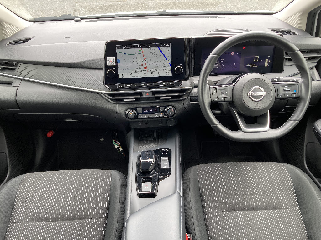 ニッサン ノート X FOUR 4WD