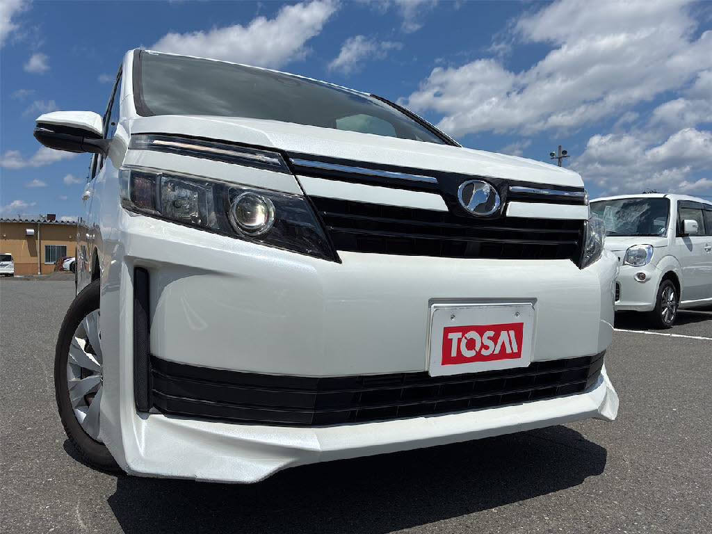トヨタ ヴォクシー X 4WD