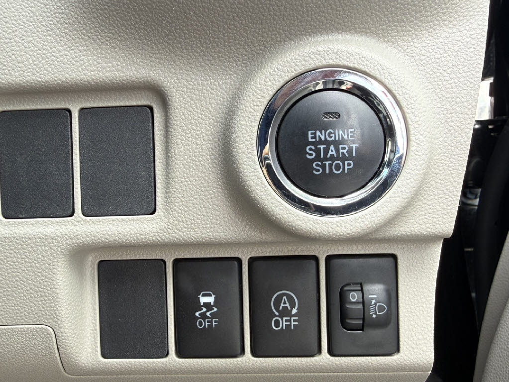ダイハツ キャスト ｽﾀｲﾙ X 4WD