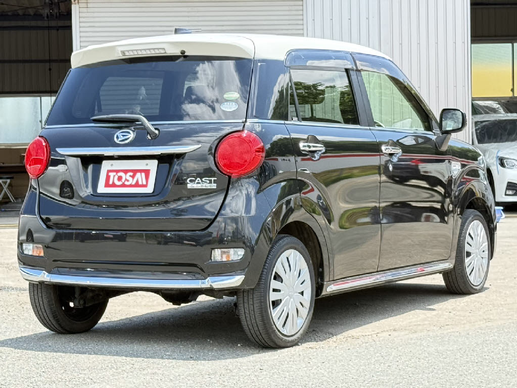ダイハツ キャスト ｽﾀｲﾙ X 4WD